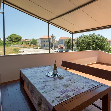 Puntizela 92 Διαμέρισμα Πούλα