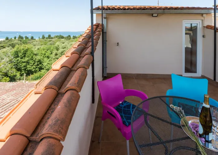 Apartment Puntizela 92 *